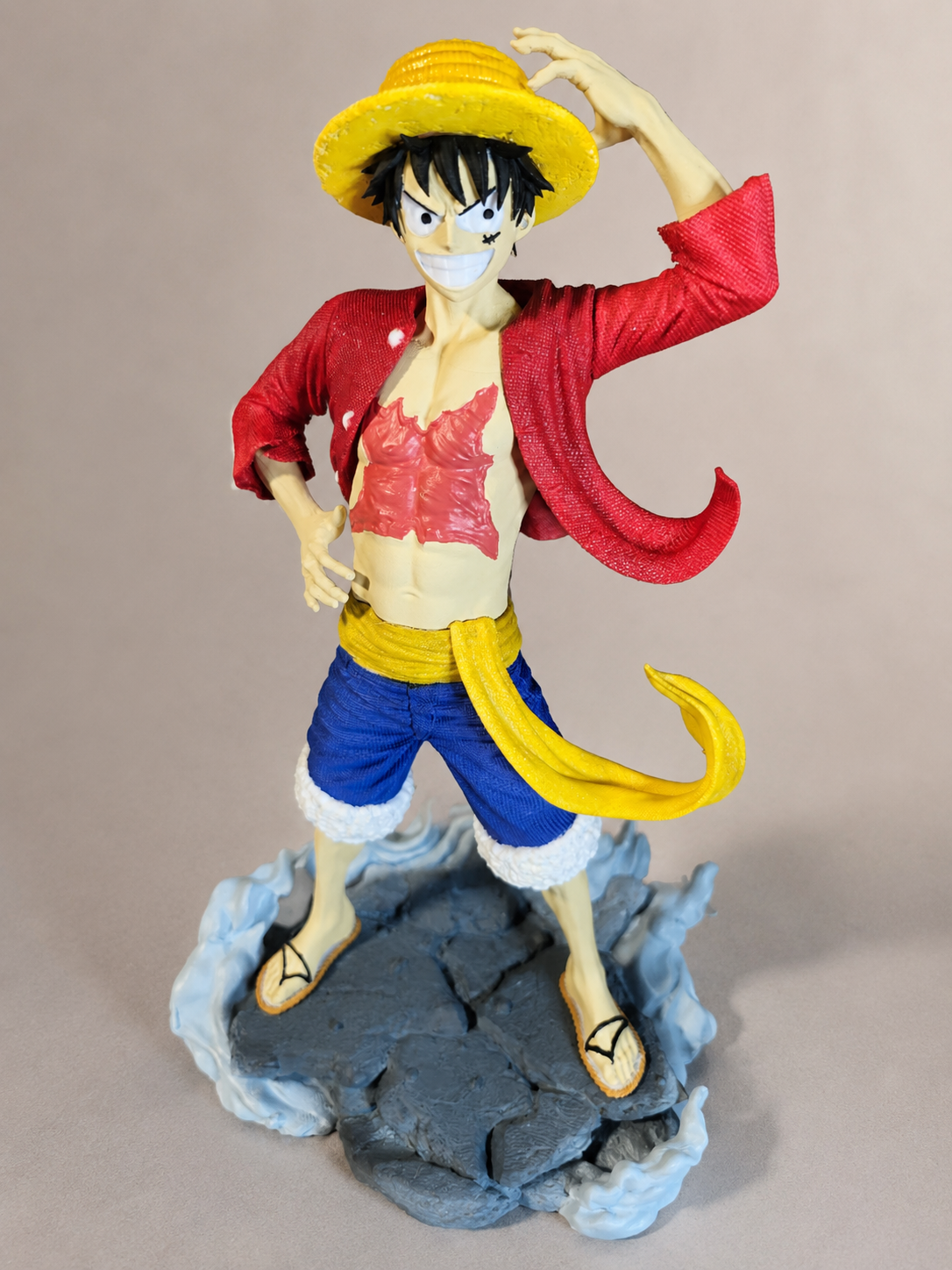 Figura artesanal de Luffy creada por Gretos3D
